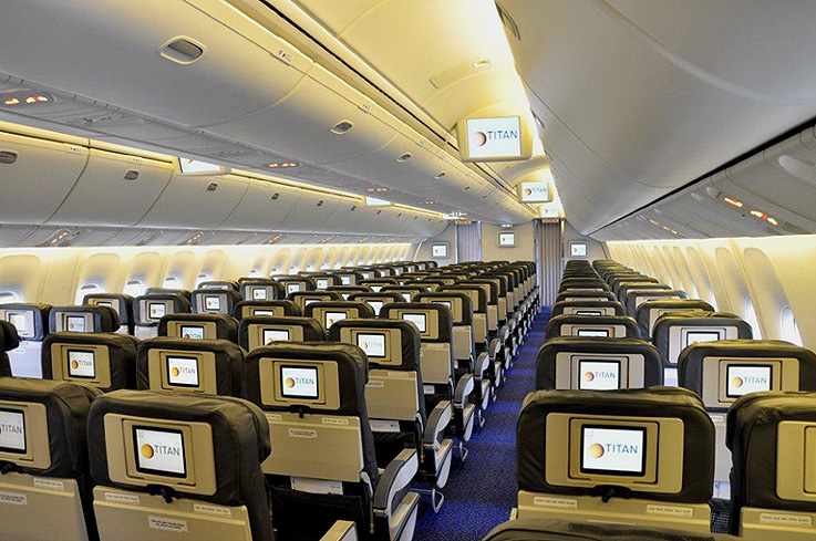 Boeing 767 300 azal схема салона Archivio Fotografico Aeromedia